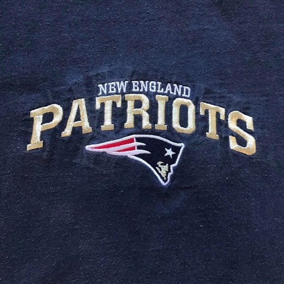 Vintage New England Patriots NFL embroidered Short Sleeve T-Shirt - Picture 1 of 3